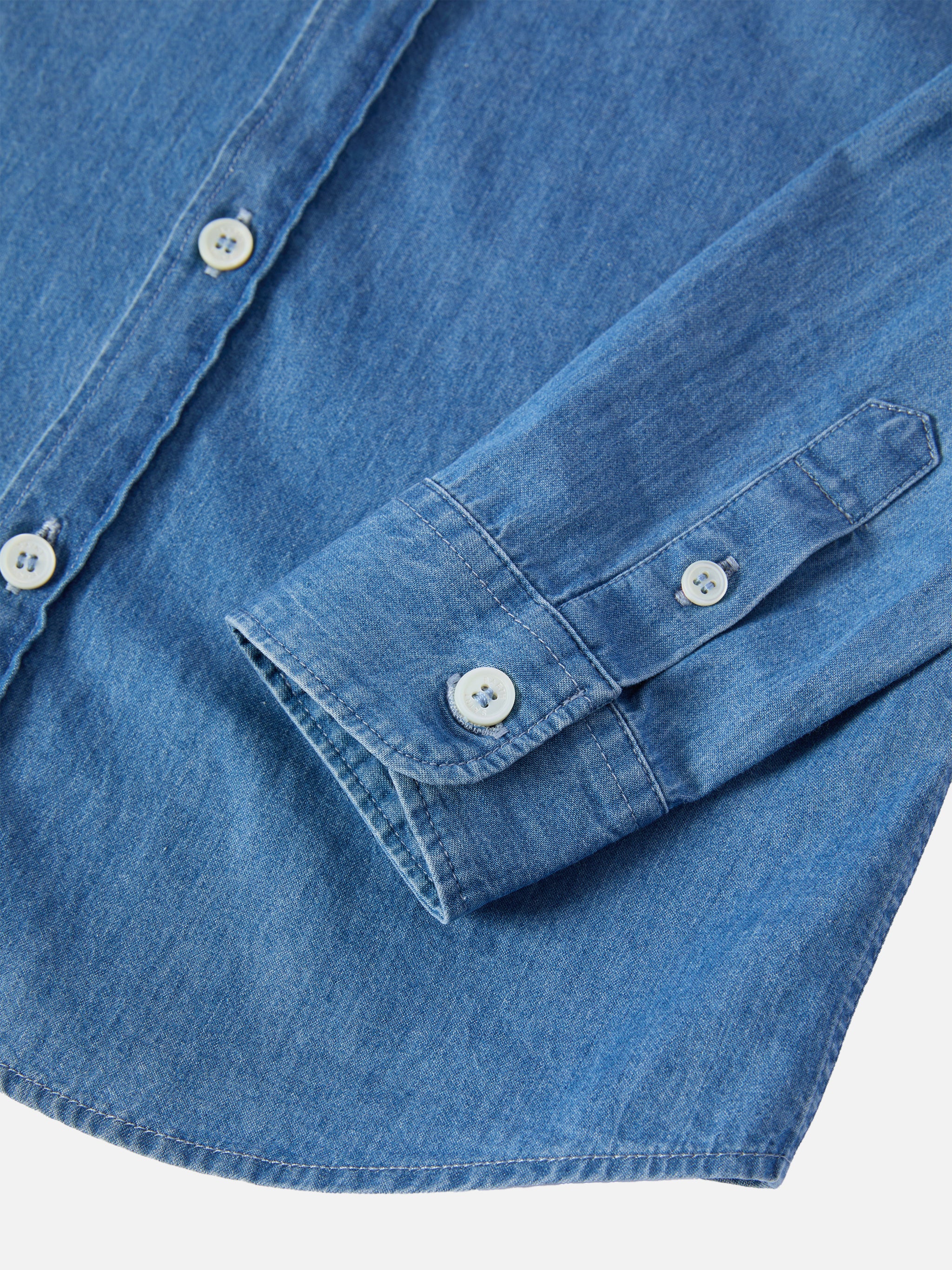 Seefeld Jr chambray shirt with Snoopy print - Image 4