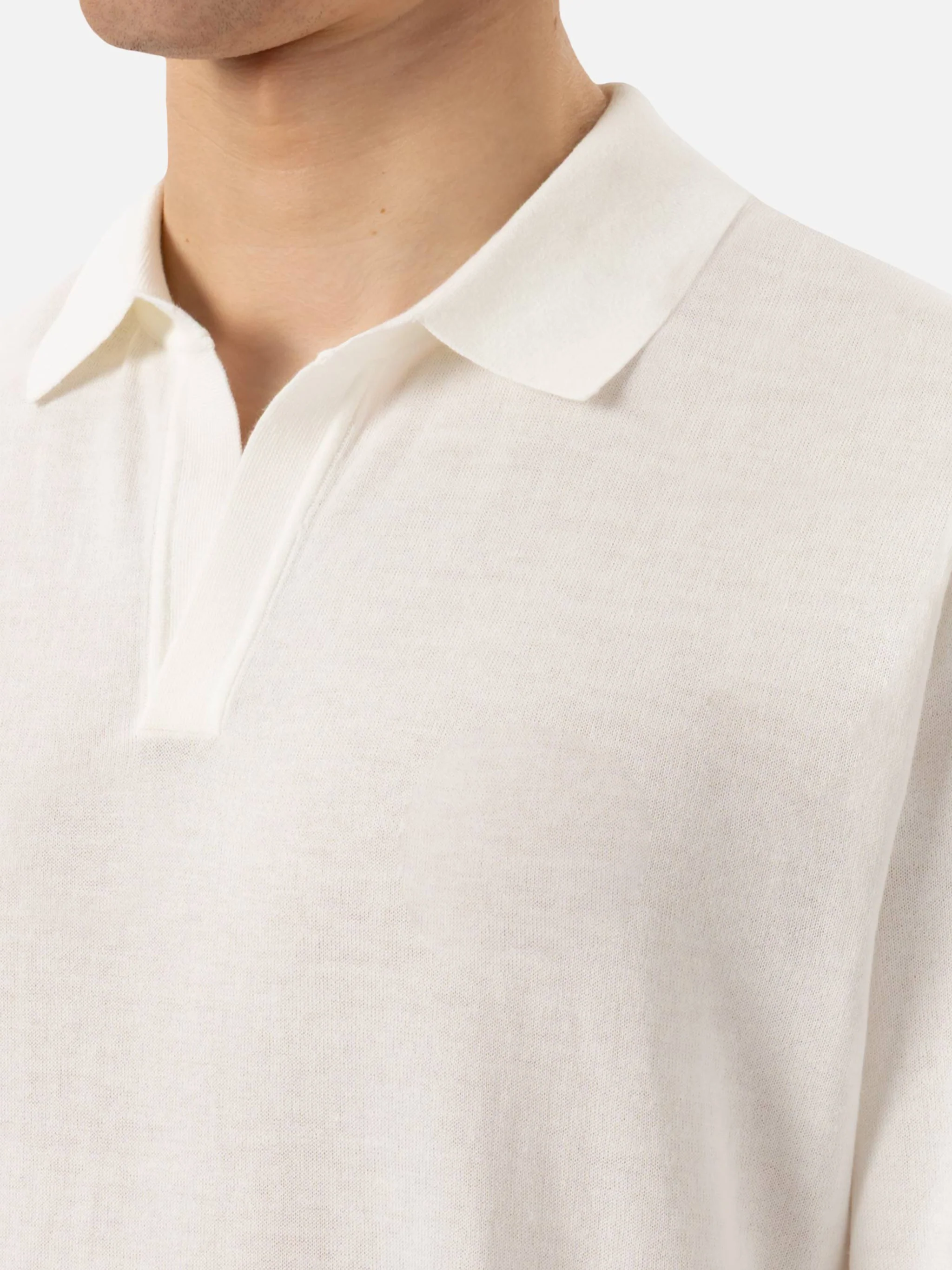Sloan white buttonless knitted polo shirt - Image 2