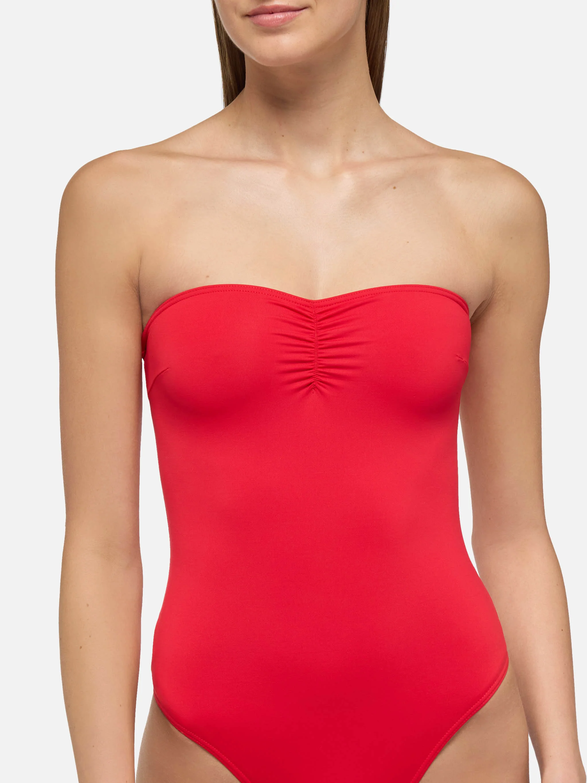 Soleil red strapless one-piece swimsuit - Image 3