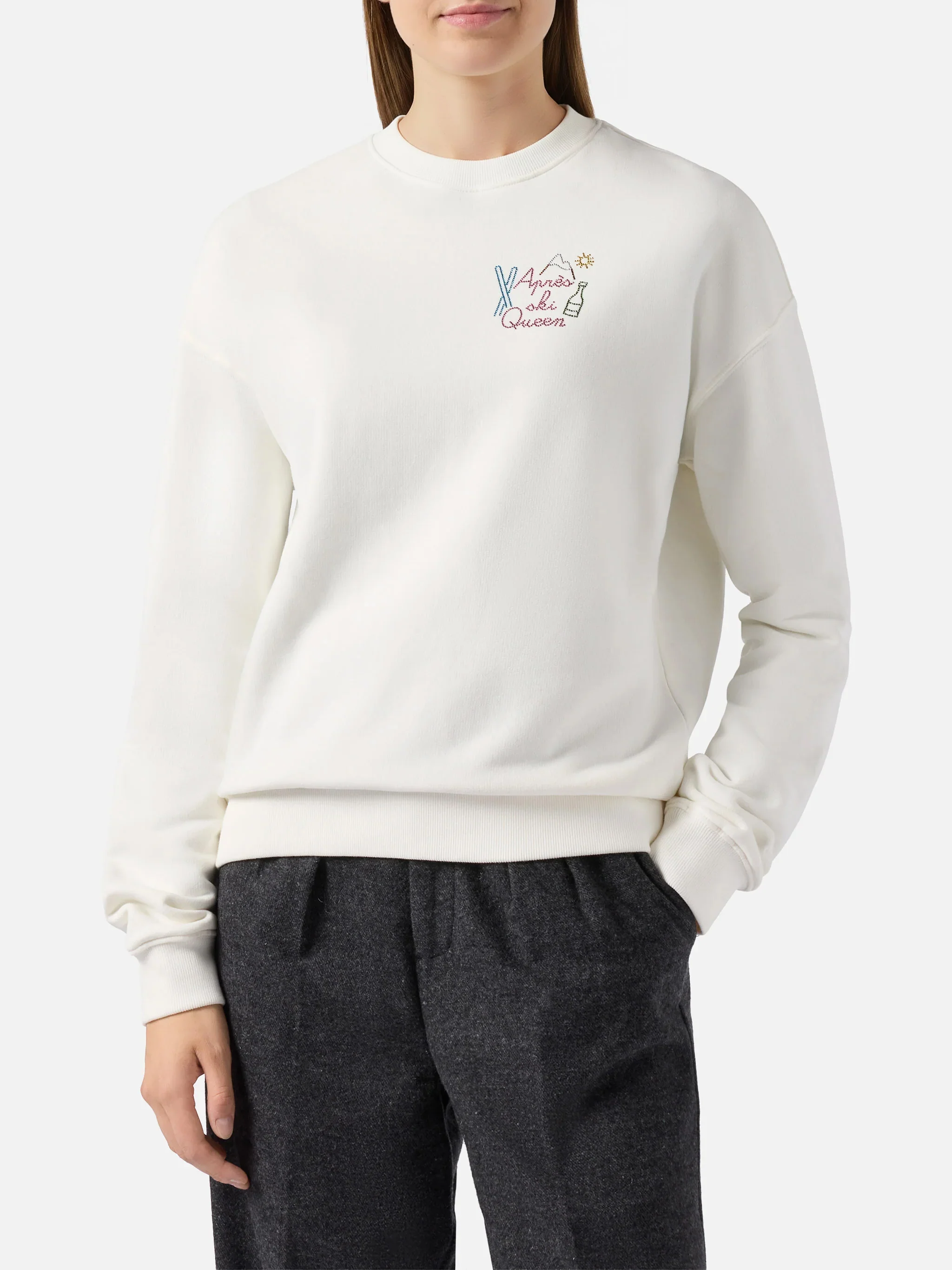 Stardust cotton sweatshirt in white with rhinestone appliqué Après Ski Queen - Image 2