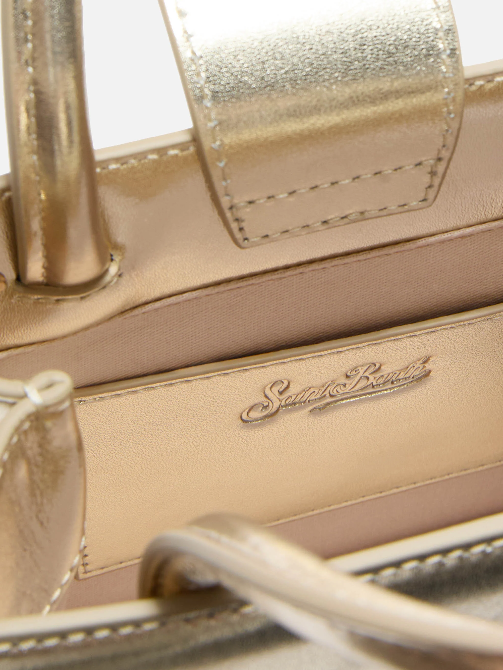 Structured Shop Mini bag in gold laminated leather with metal tag - Image 5