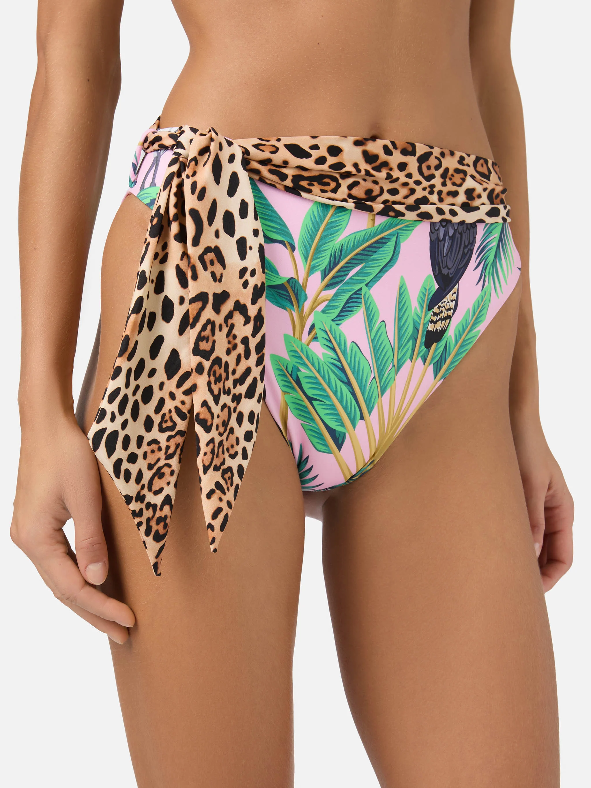 Swim briefs Sienna with tropical print and sash - Image 2