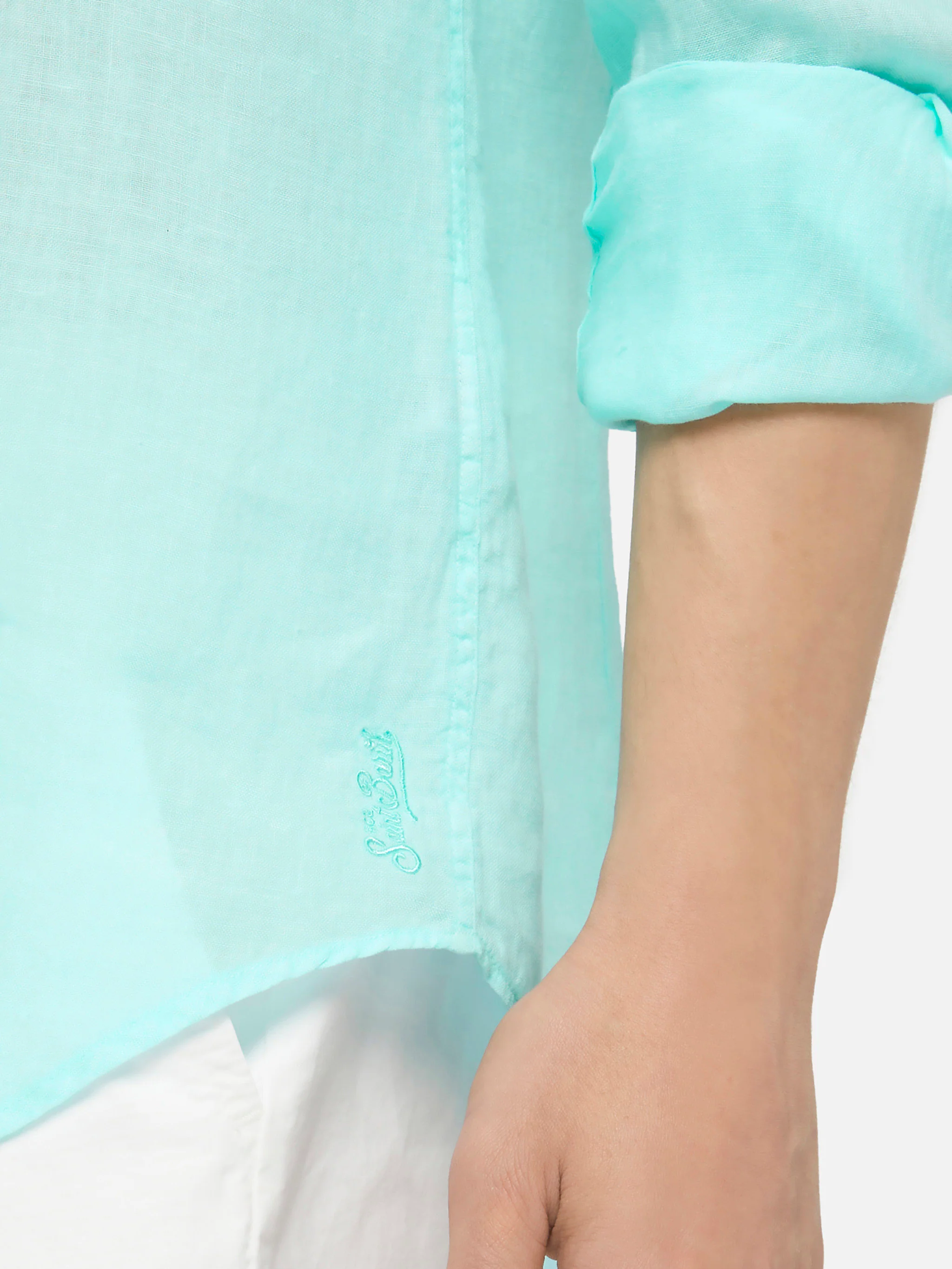 Water green linen shirt Pamplona - Image 2