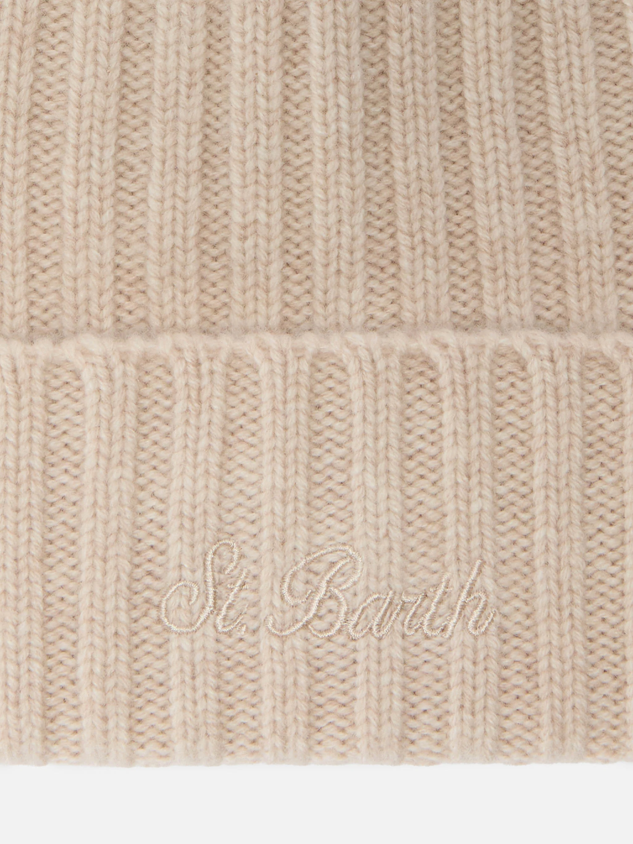 Wengen beanie in beige melange cashmere with St. Barth embroidery on the turn-up - Image 2