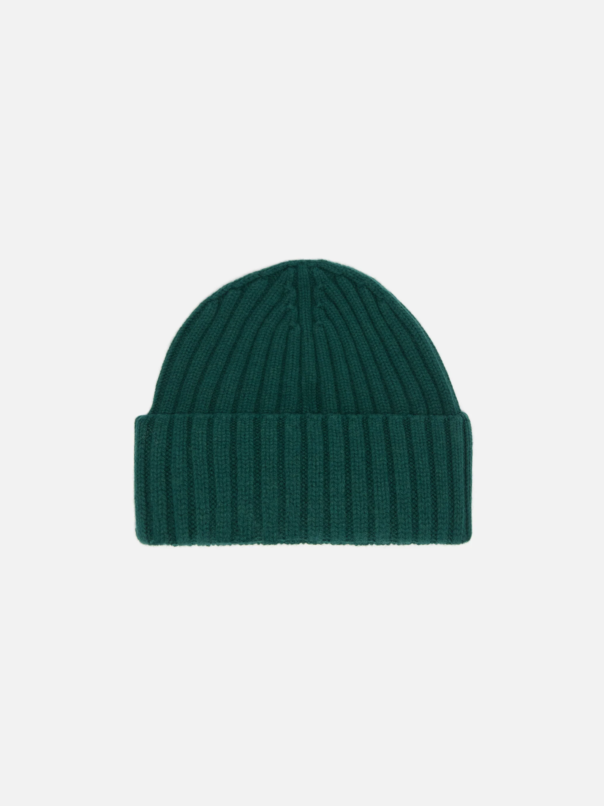 100% WOOL Wengen beanie in British green - Image 3