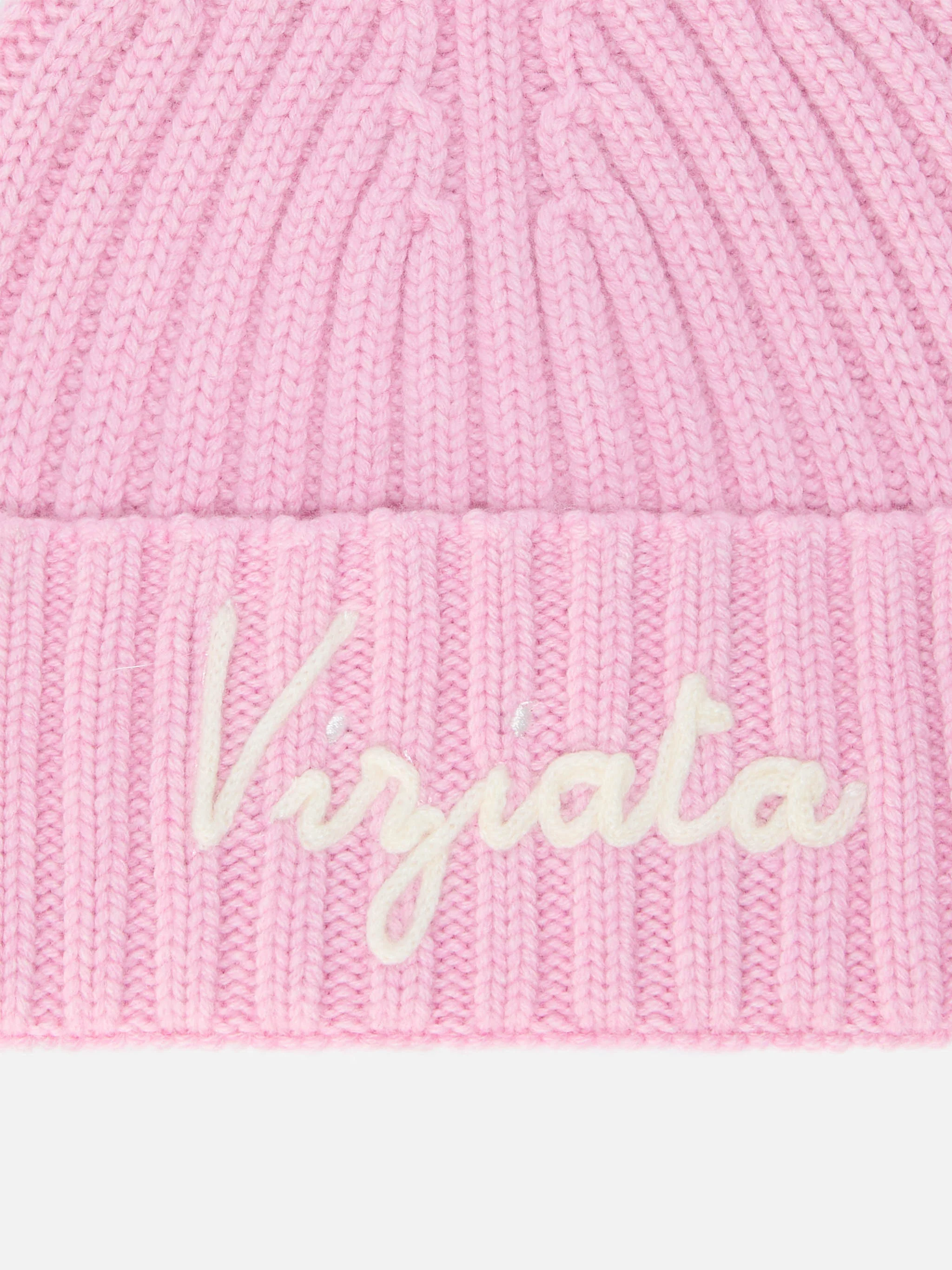 Wengen beanie in cashmere blend in pink with Viziata embroidery - Image 2