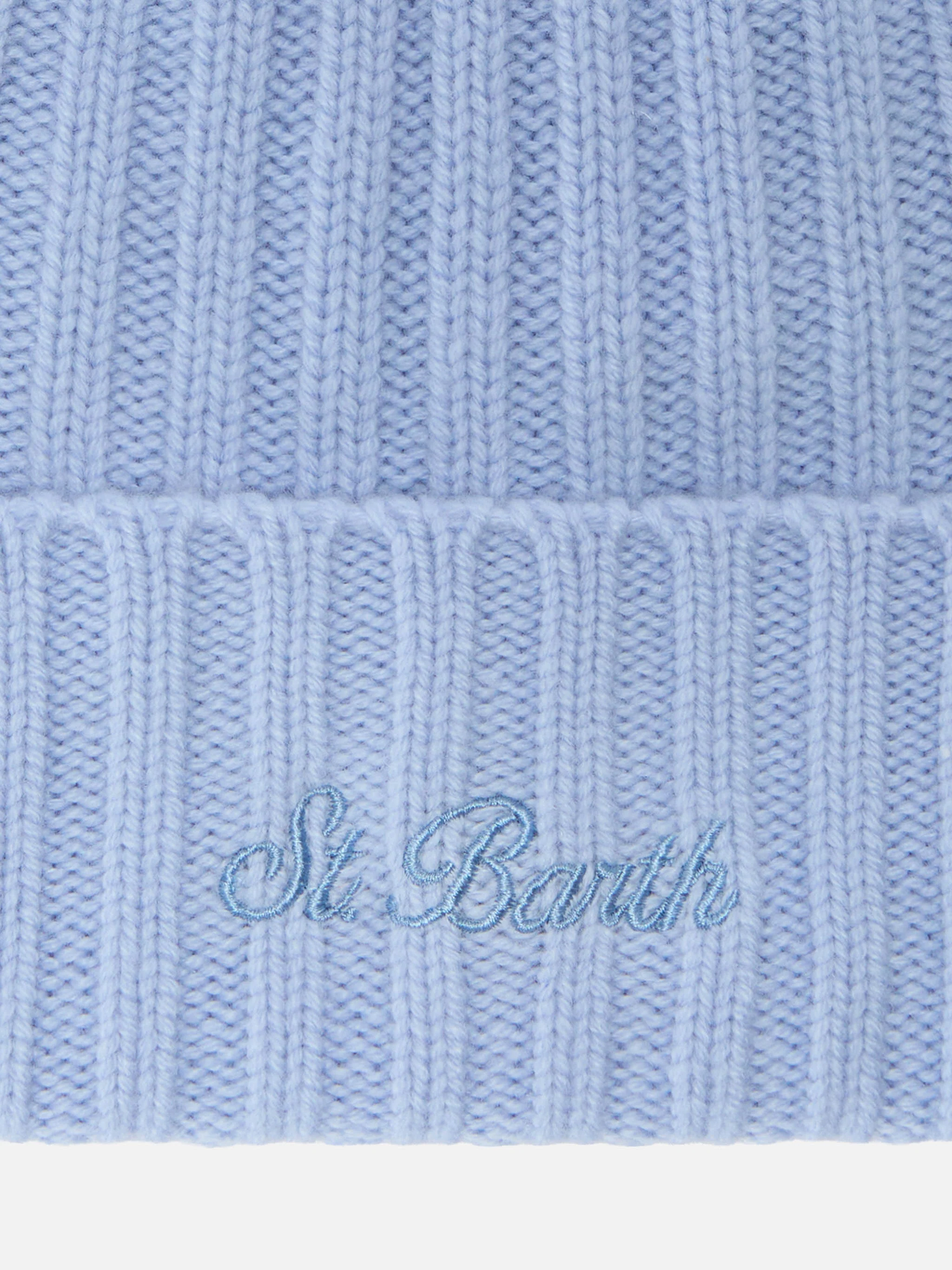 Wengen beanie in light blue cashmere with St. Barth embroidery on the turn-up - Image 2
