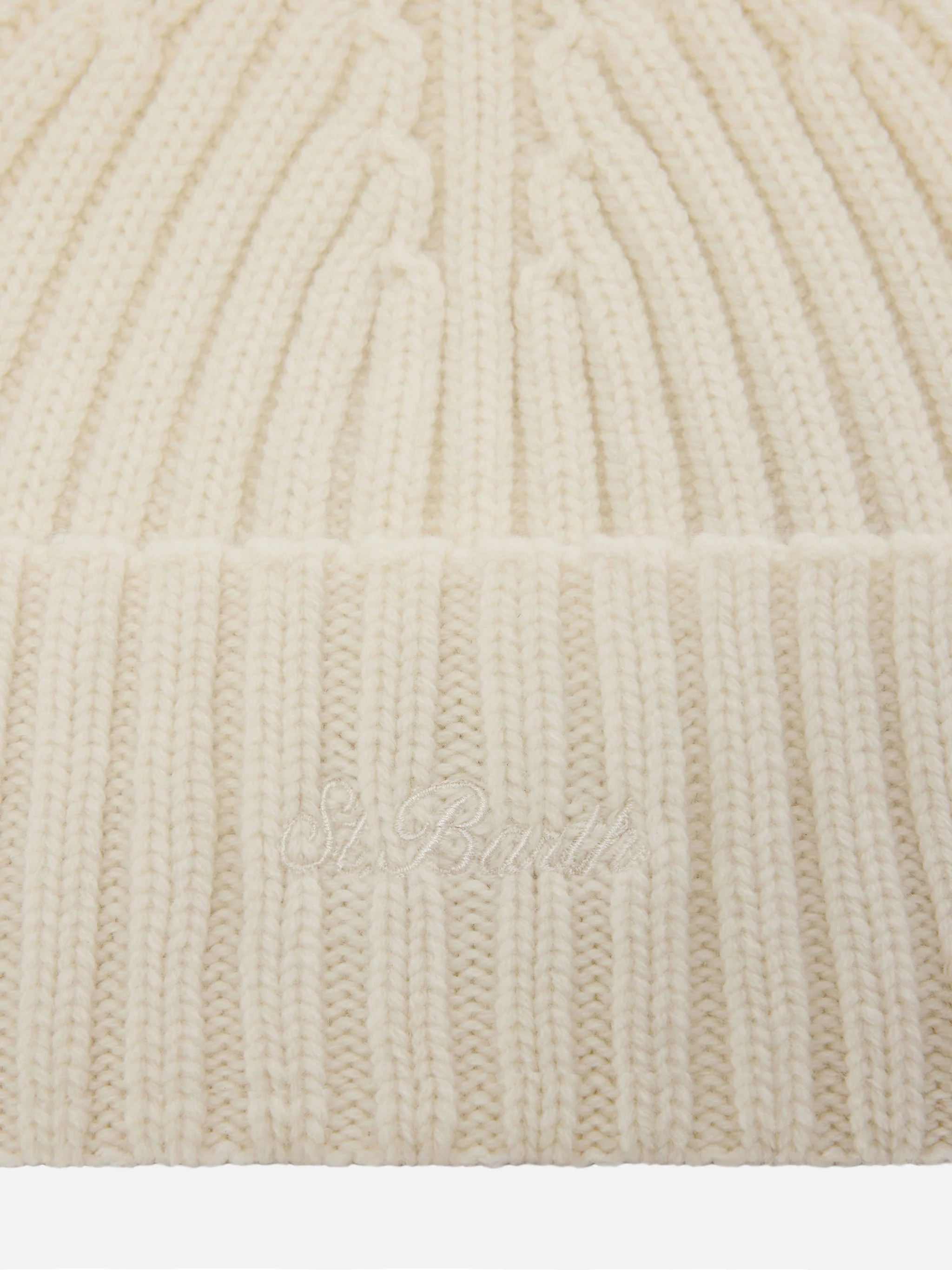 Wengen beanie in off-white 100% WOOL with St. Barth embroidery - Image 2