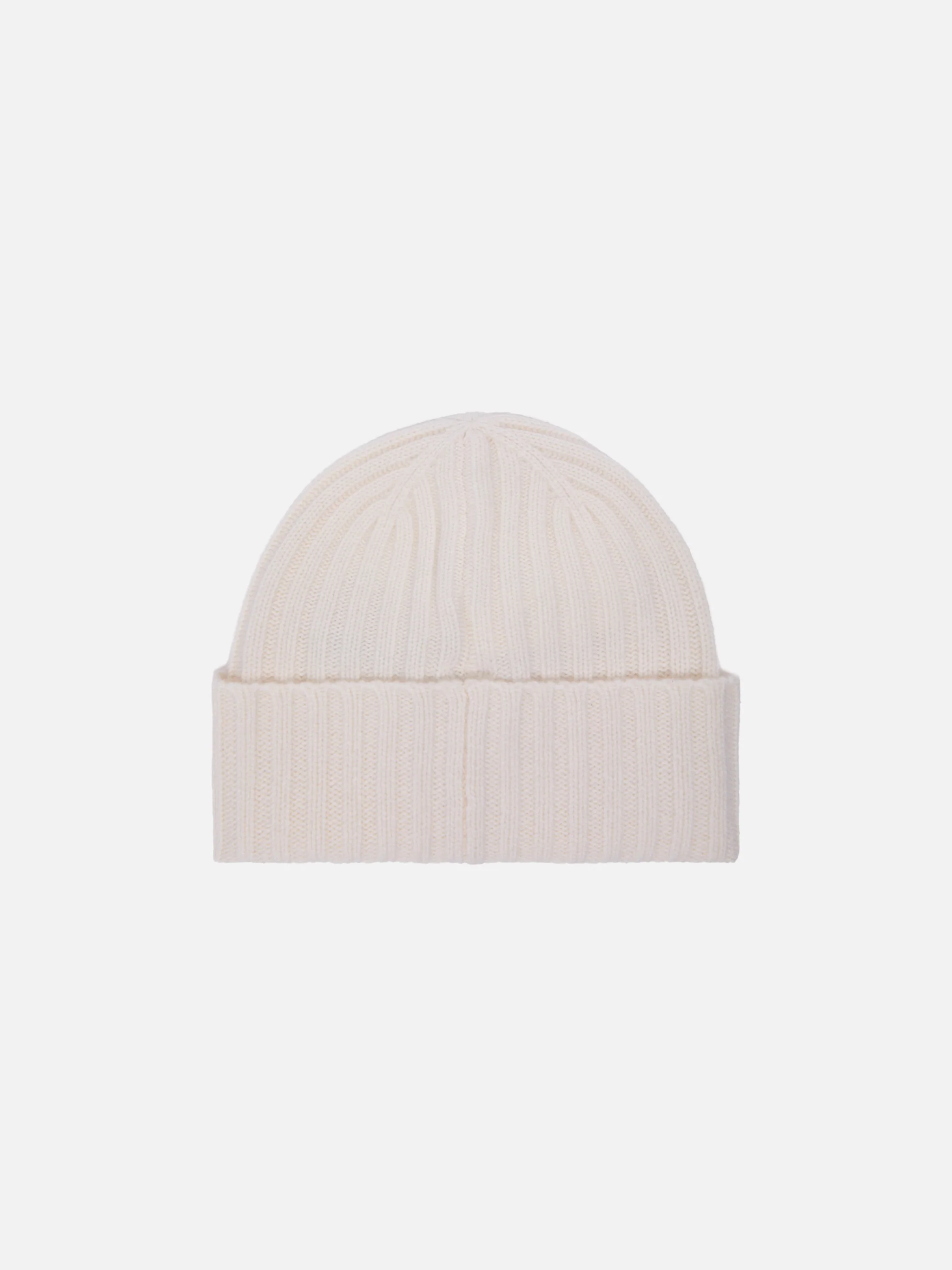 Wengen beanie in white cashmere with St. Barth embroidery on the turn-up - Image 3