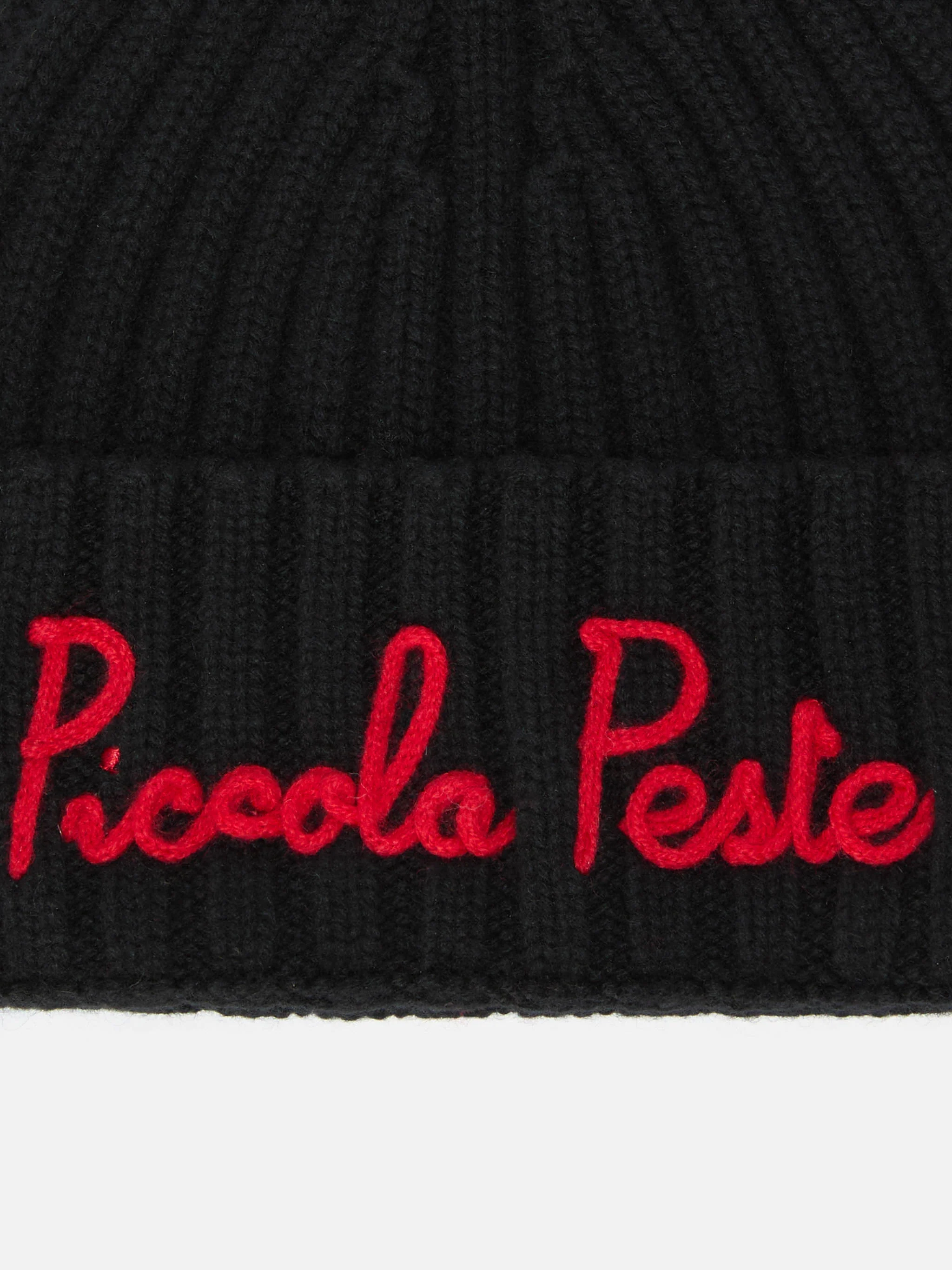 Wengen Jr beanie in cashmere blend in black with Piccola Peste embroidery - Image 2