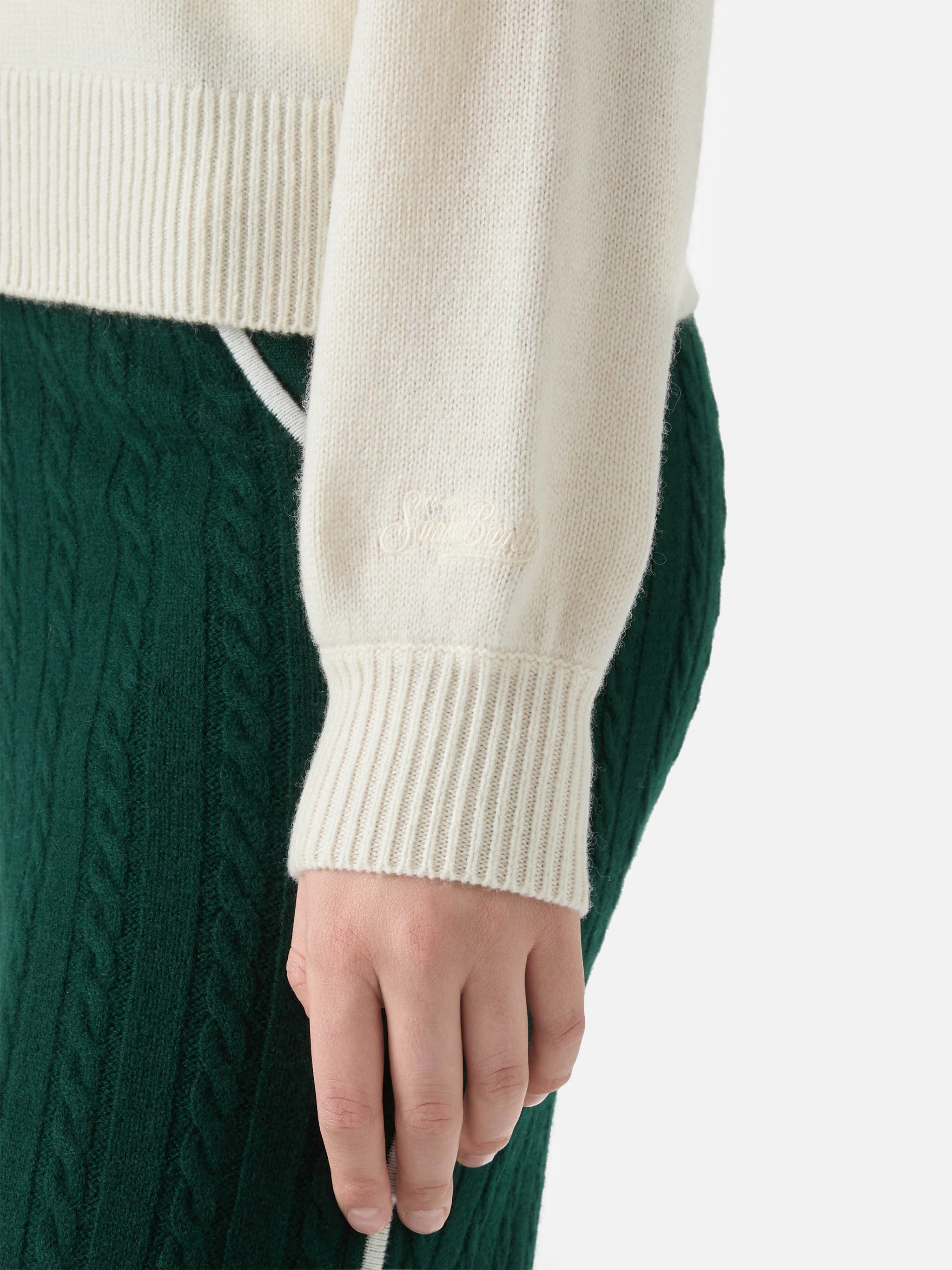 White crewneck Danya with Cortina Habitué patch - Image 4