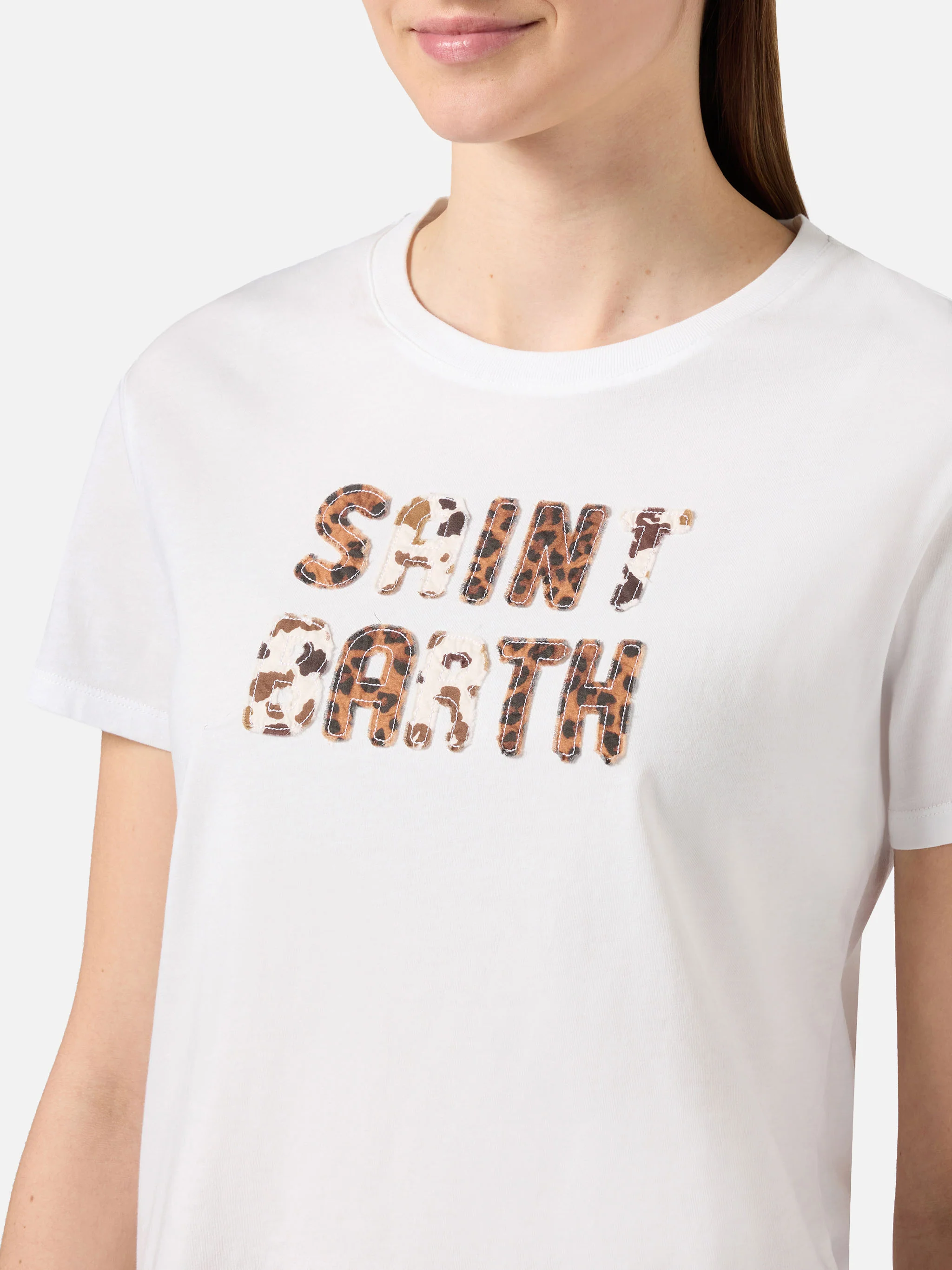 White Emilie T-shirt with embroidered animal print logo patch - Image 2