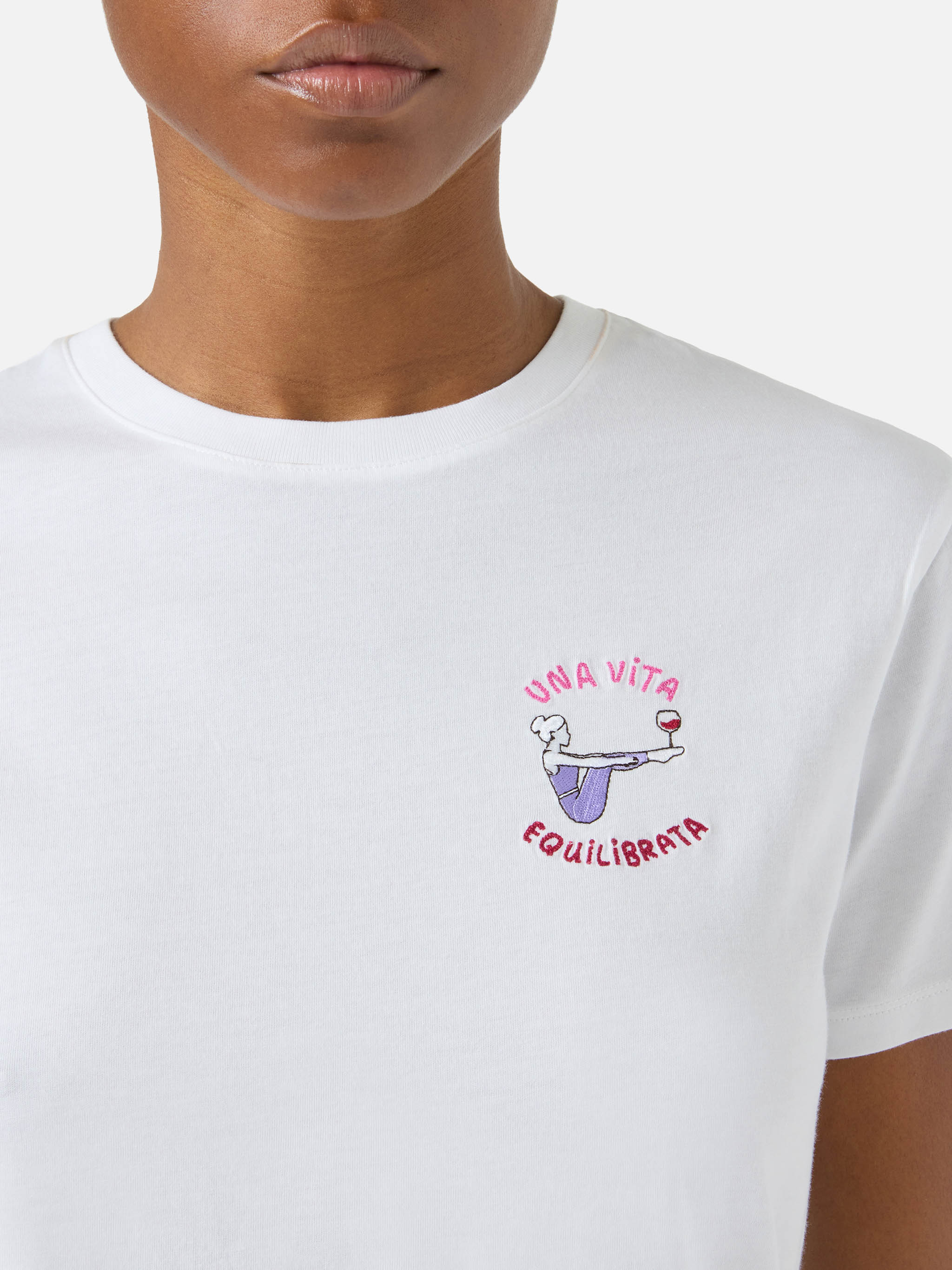 White Emilie T-shirt with Una vita equilibrata embroidery - Image 2