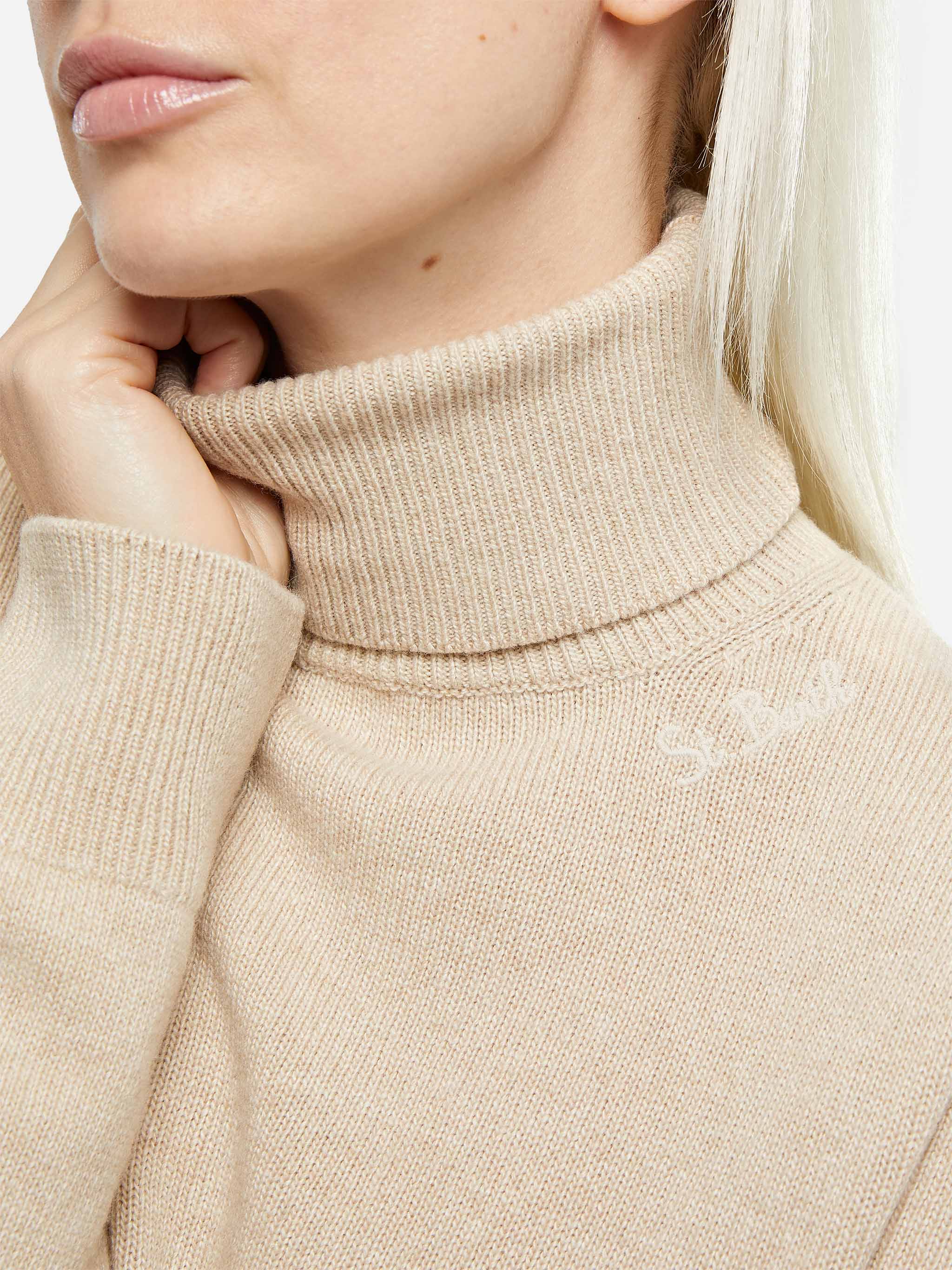 Beige turtleneck Moody in BLENDED CASHMERE - Image 2