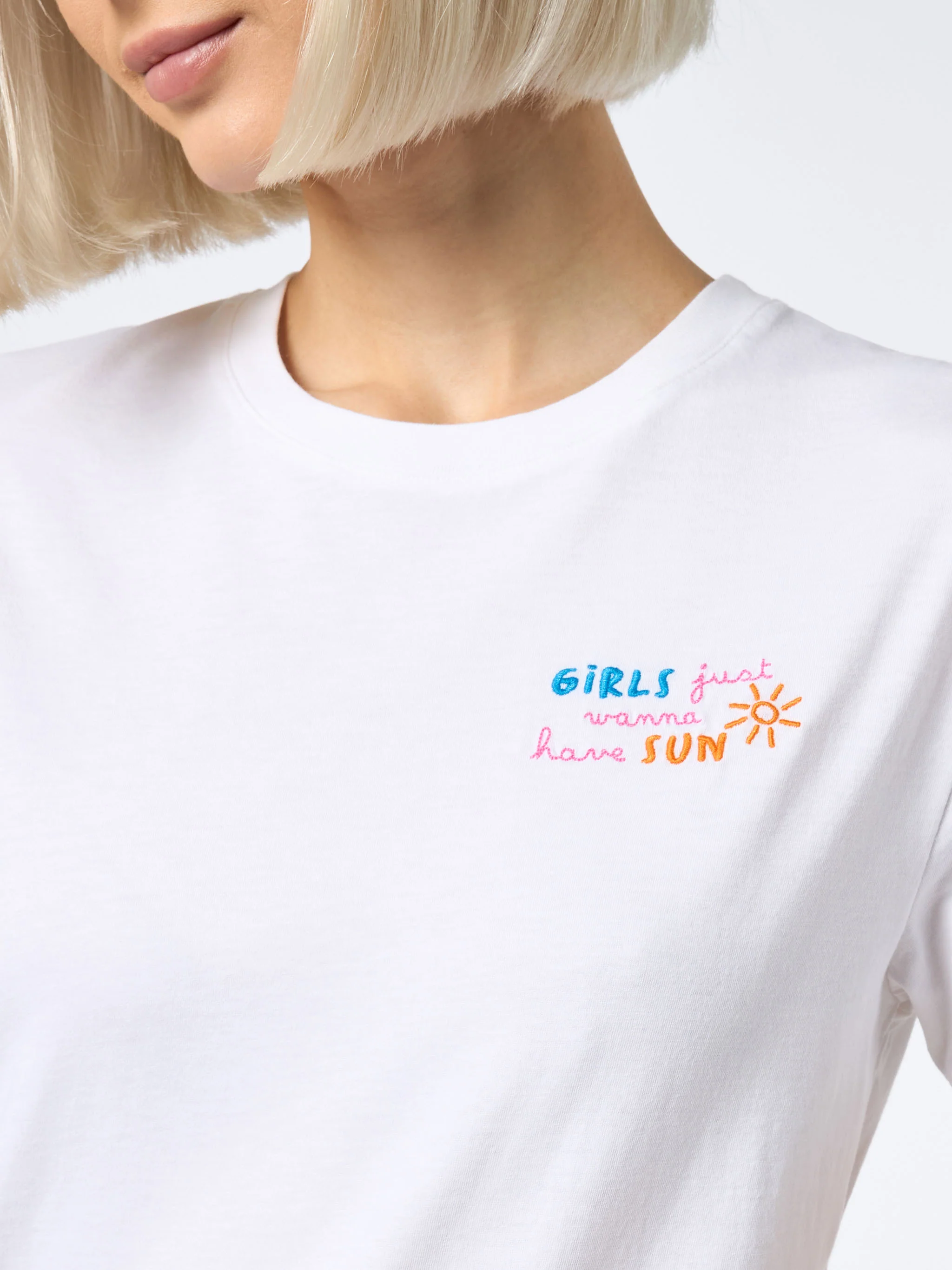 Emilie cotton t-shirt with Girls Just Wanna Have Sun embroidery - Image 3