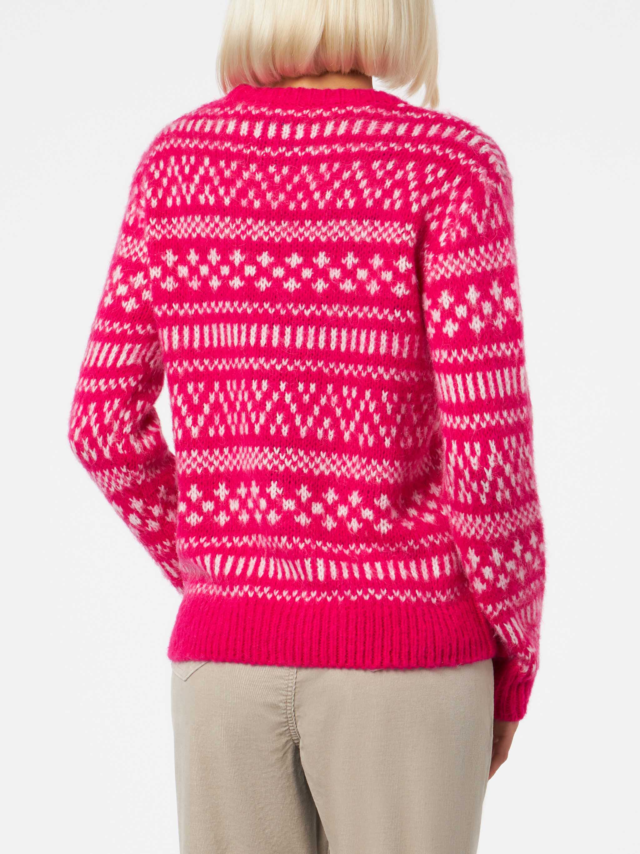 New Queen fuchsia sweater with Queen of Chalet embroidery - Image 3