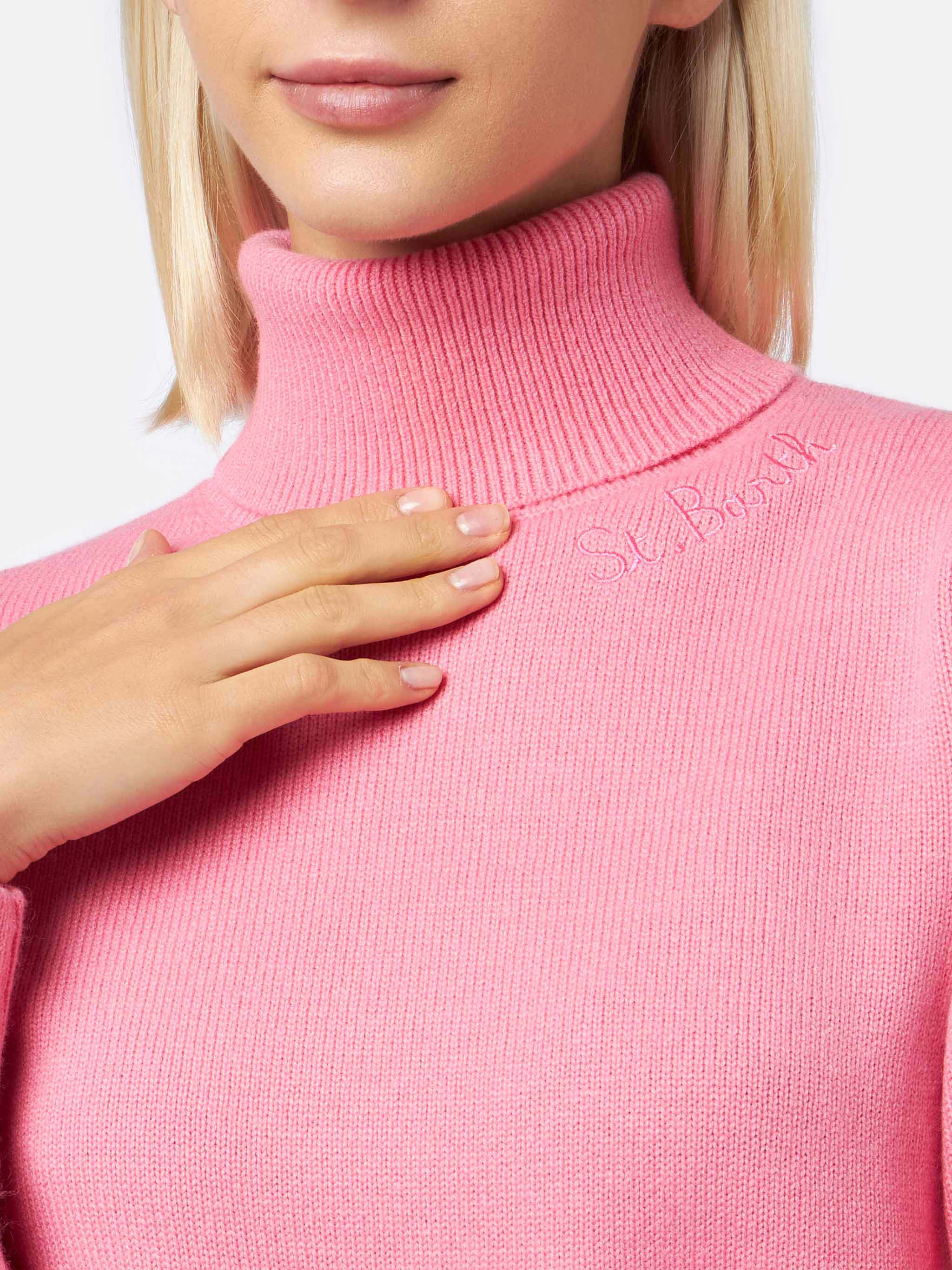 Pink turtleneck Moody in BLENDED CASHMERE - Image 3