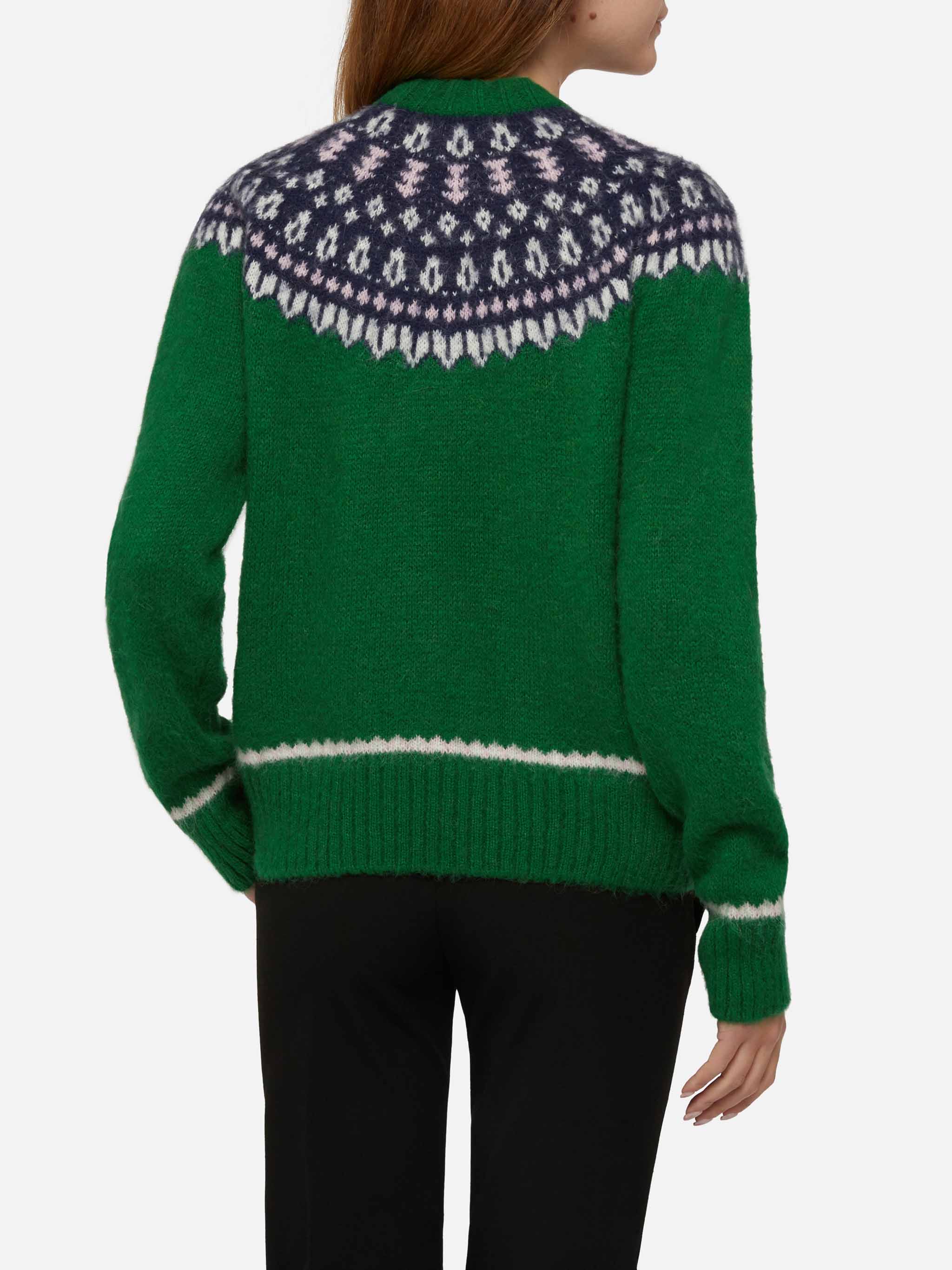 Green sweater Queen Nordic Soft with fair isle jacquard and Aspen embroidery - Image 4