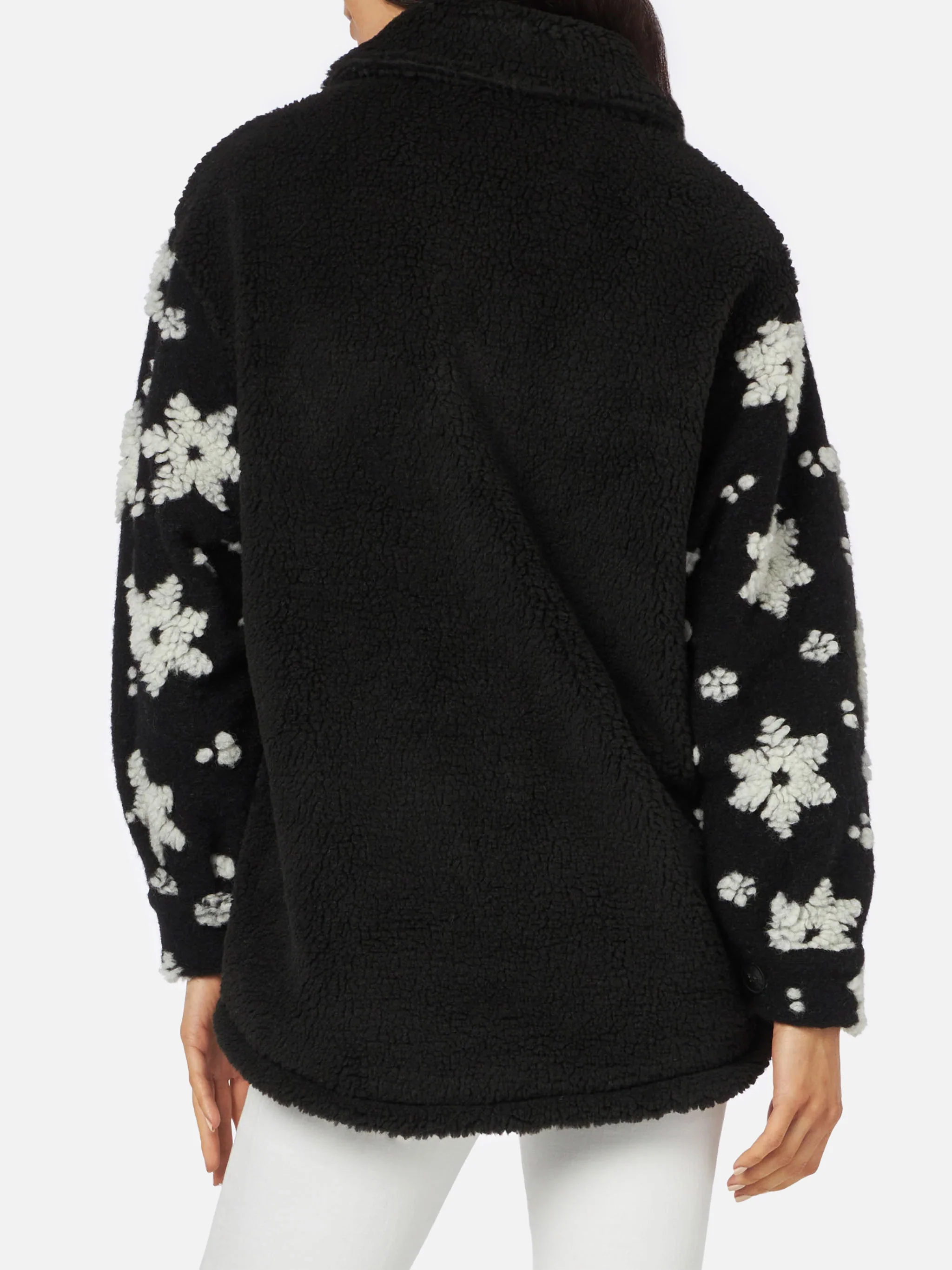 Black sherpa Elys jacket with snowflake pattern - Image 2