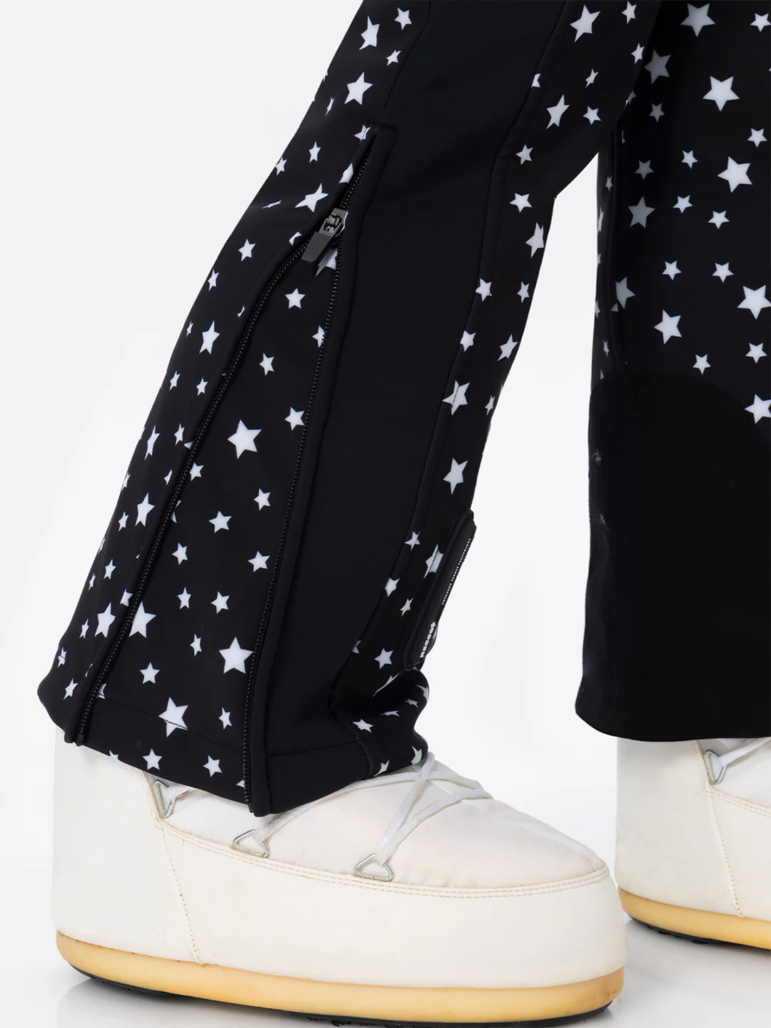Garmisch stars print ski suit with RECCO® technology - Image 6