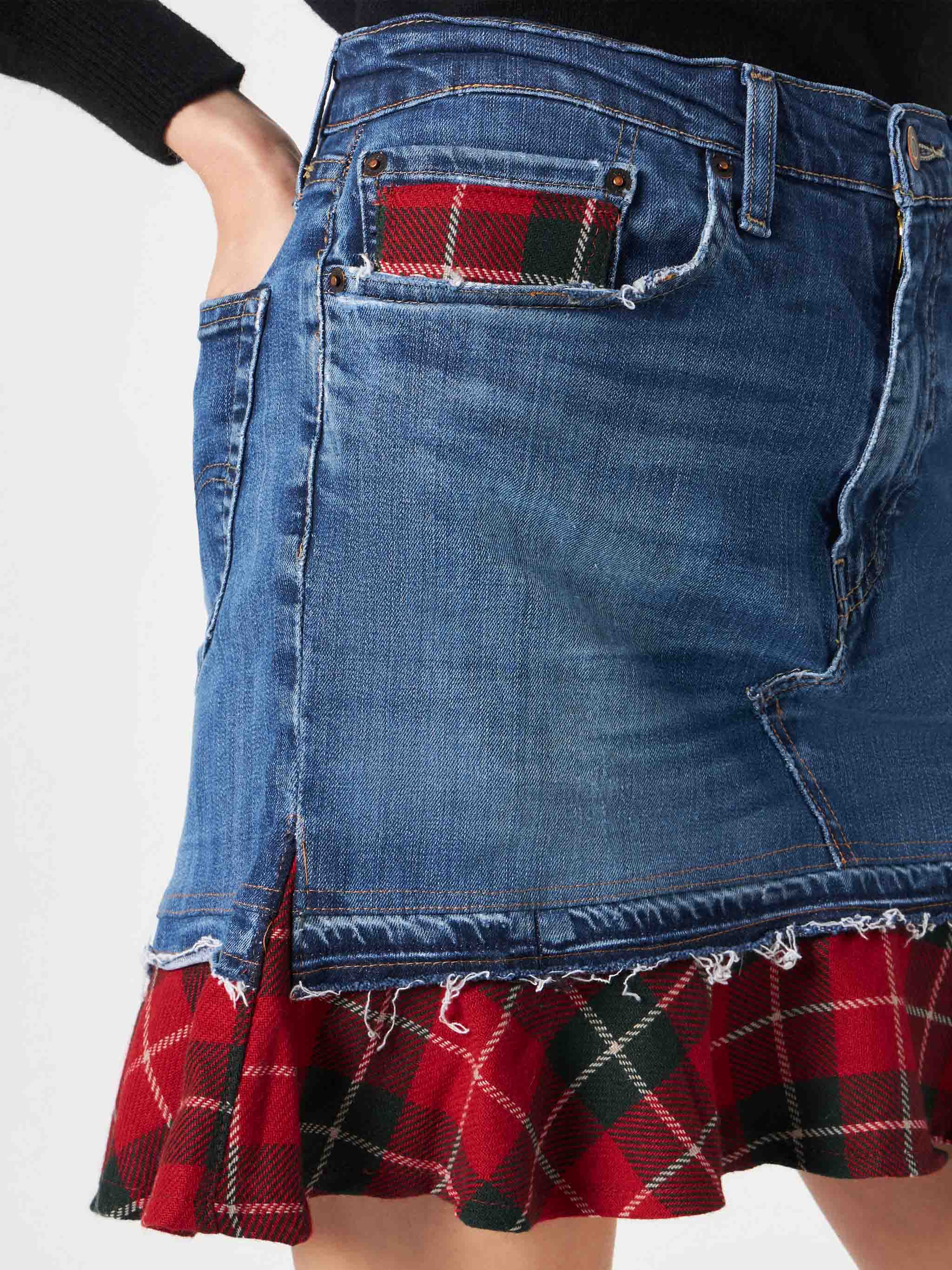 Chelsy denim skirt with tartan details - Image 4