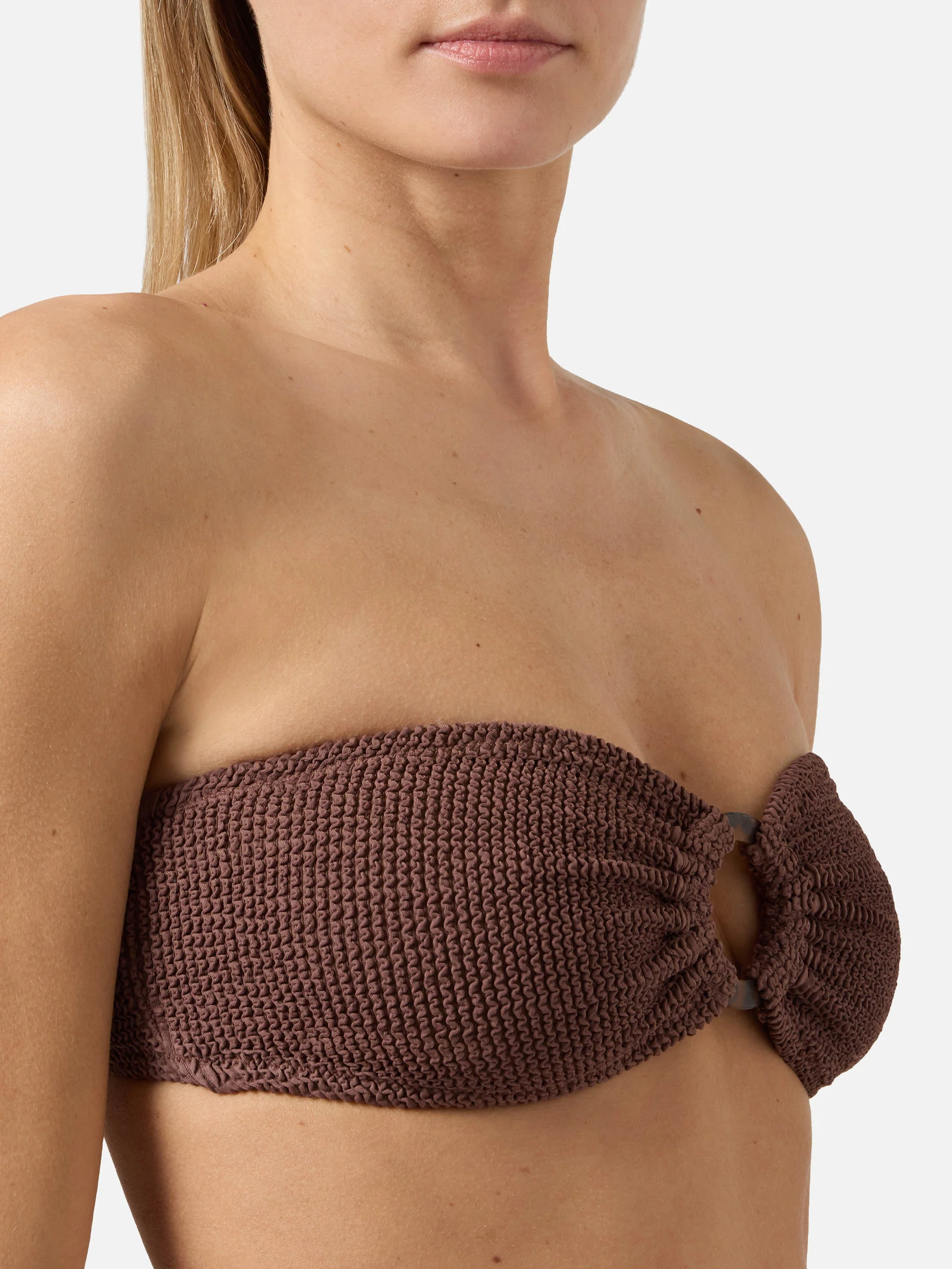 Yulia bandeau bikini top in brown crinkle fabric - Image 2